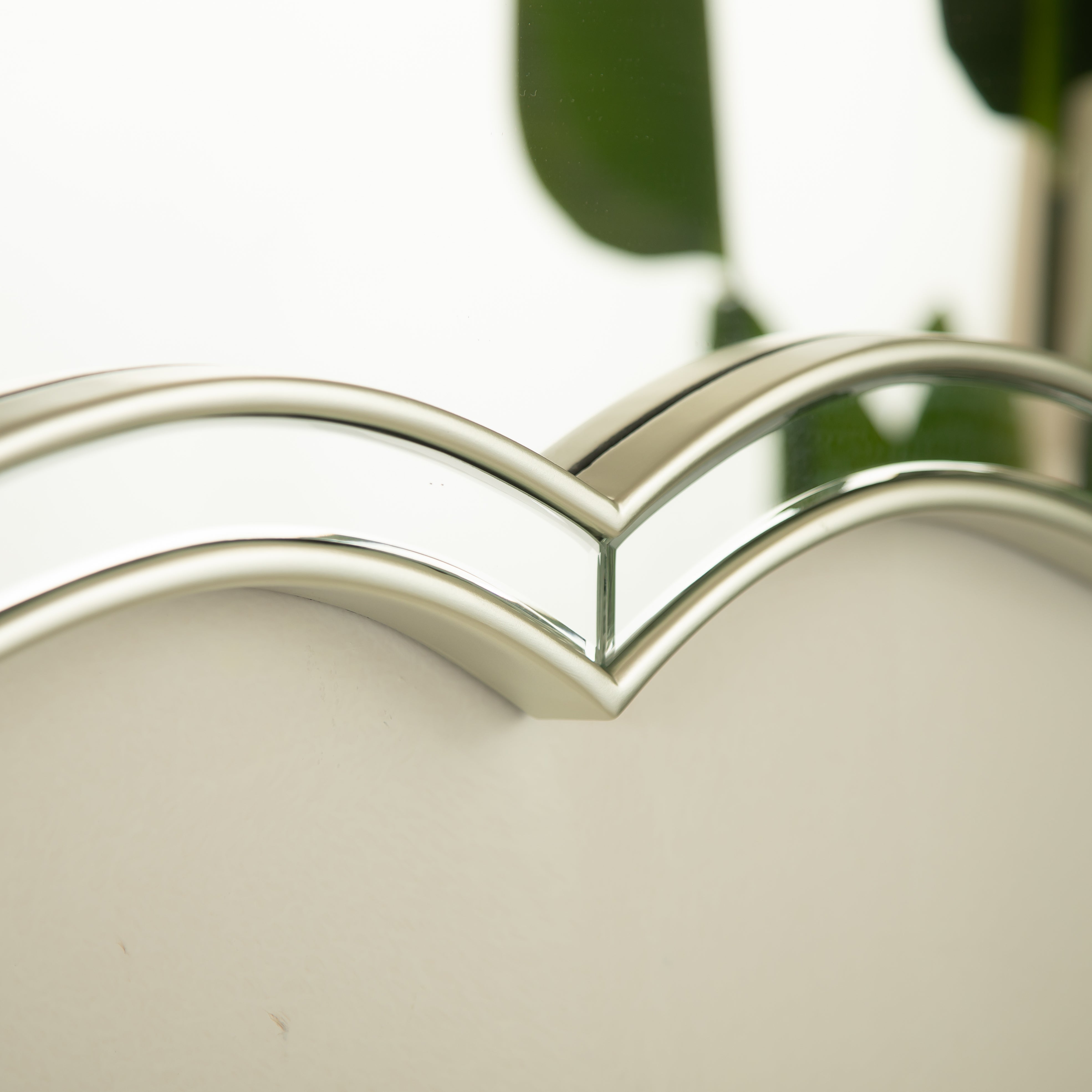 Fleuron Wave-Shaped Decorative Mirror with Champagne Silver Frame, 31'' x 24''