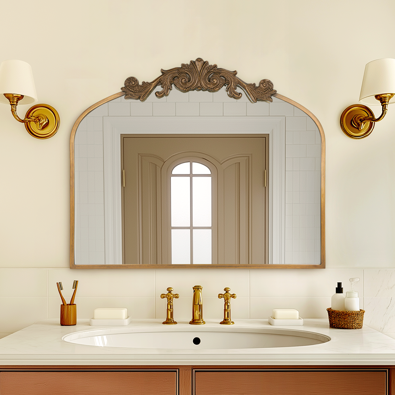 USHOWER Retra Series – 36'' x 30'' Gold Vintage Mirror
