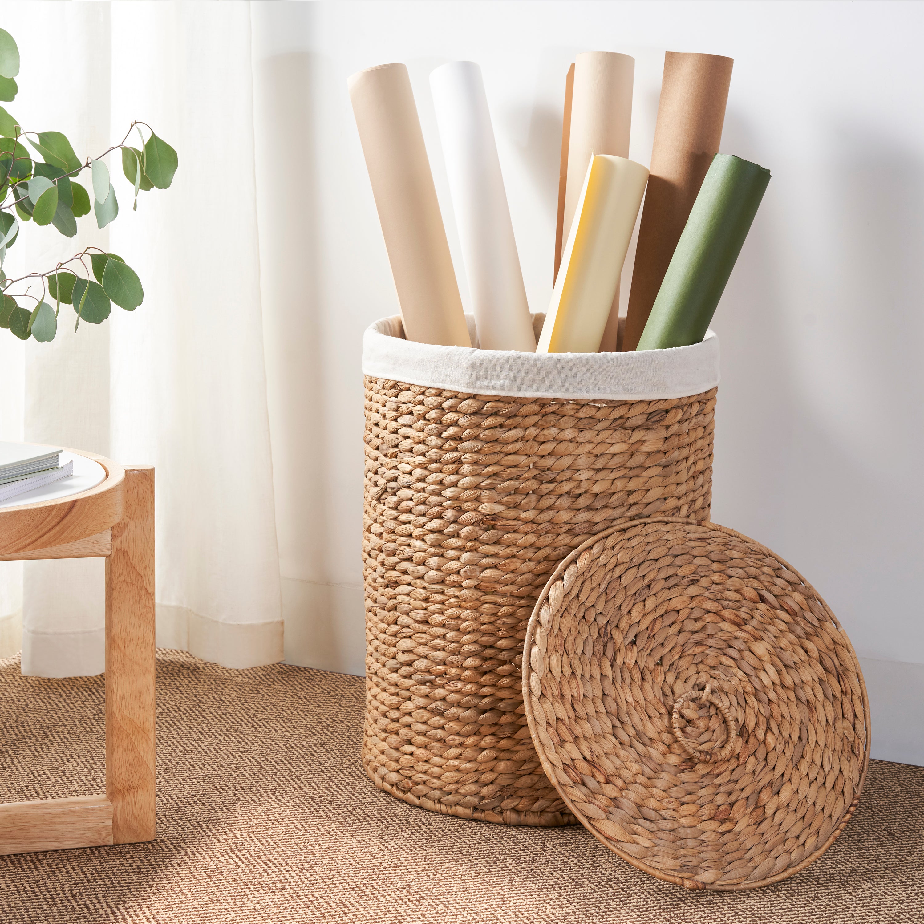 Ludmilla Tall Round Water Hyacinth Laundry Hamper with Lid – Handwoven Wicker Clothes Basket with Removable Liner for Bedroom& Home Storage, Natural Brown, 15" x 15" x 20"