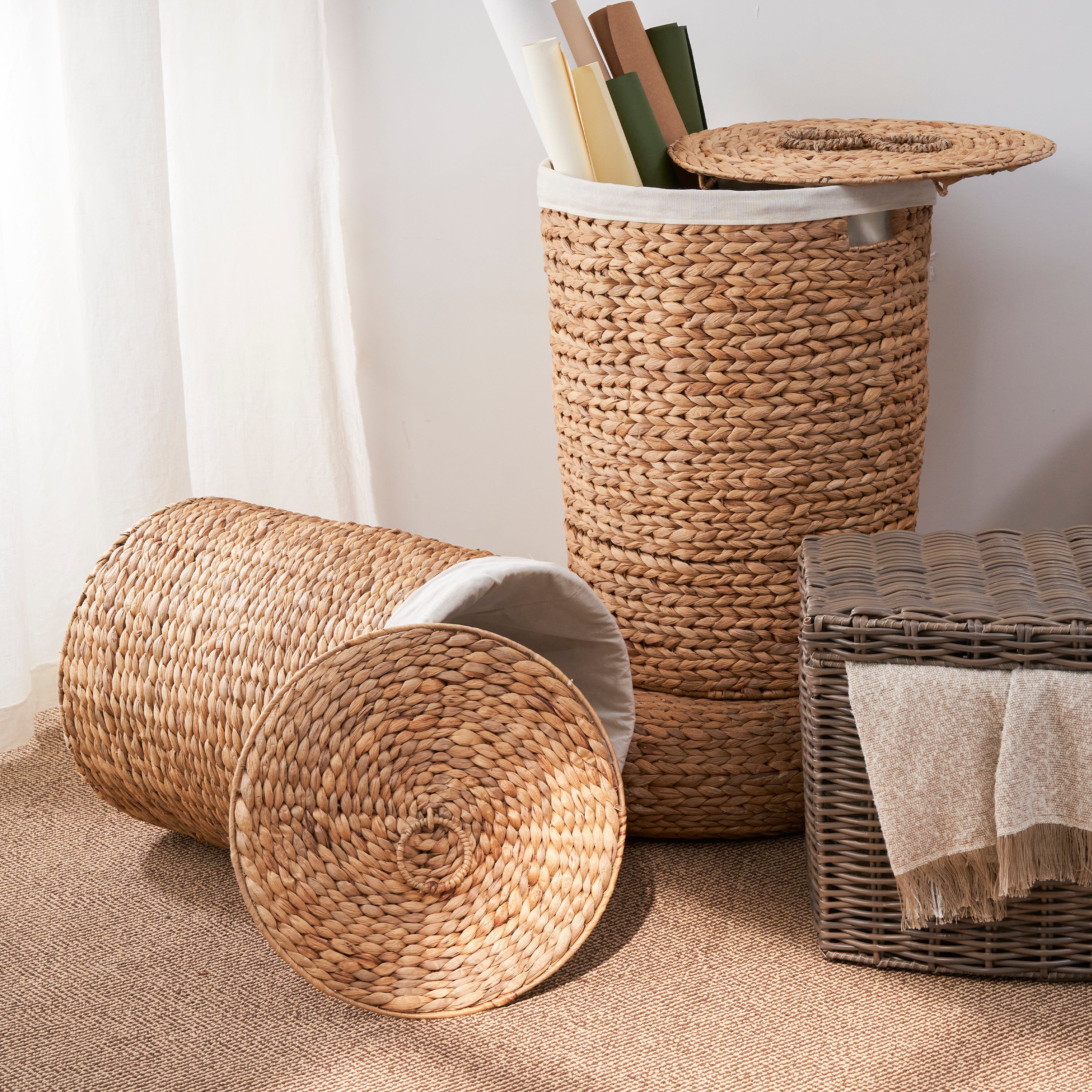 Ludmilla Tall Round Water Hyacinth Laundry Hamper with Lid – Handwoven Wicker Clothes Basket with Removable Liner for Bedroom& Home Storage, Natural Brown, 15" x 15" x 20"
